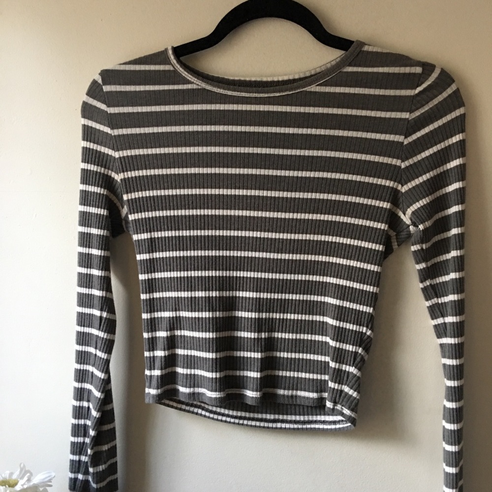 Tight Cropped Long Sleeve
